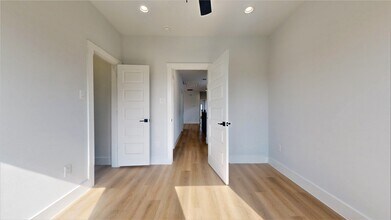 Building Photo - 12224 Kirkgard Dr