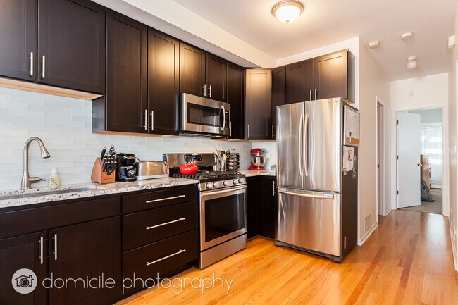 Foto del edificio - 1417 W Erie St