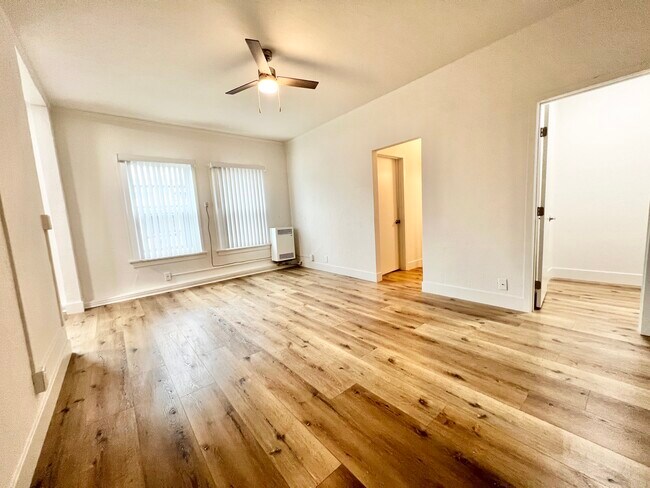 Foto del edificio - 520 S Mariposa Ave