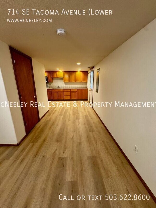 Foto del edificio - 714 SE Tacoma St