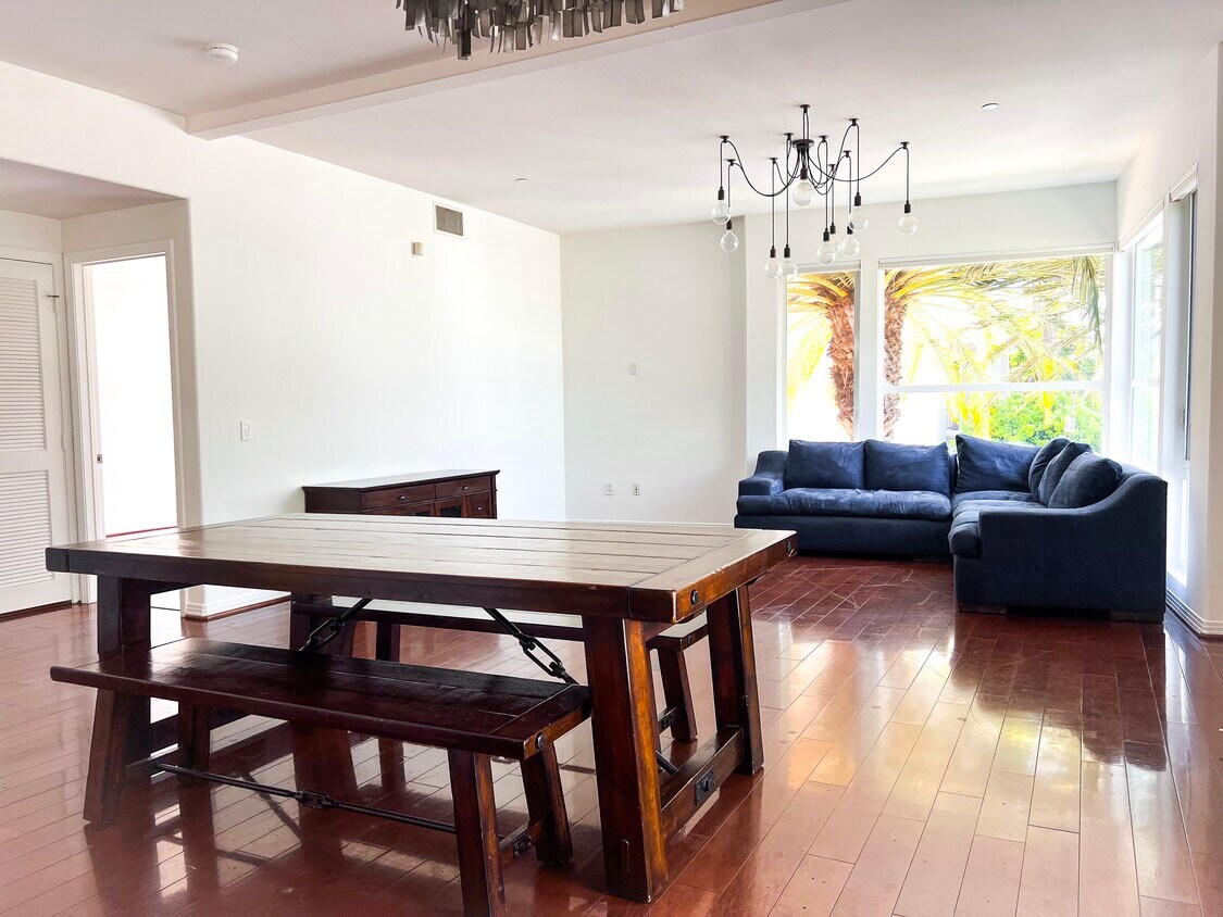 4050 Glencoe Ave Unit 201, Marina Del Rey, CA 90292 Condo for Rent in