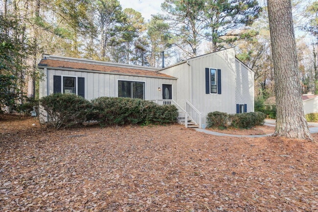 Photo - 2700 Creekview Point NW House