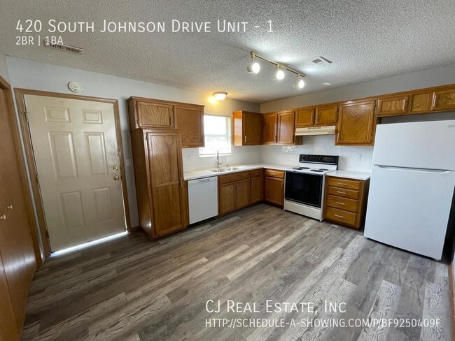 Foto del edificio - 420 S Johnson Dr