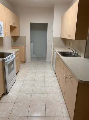 Foto del edificio - 3549 Forest Hill Blvd