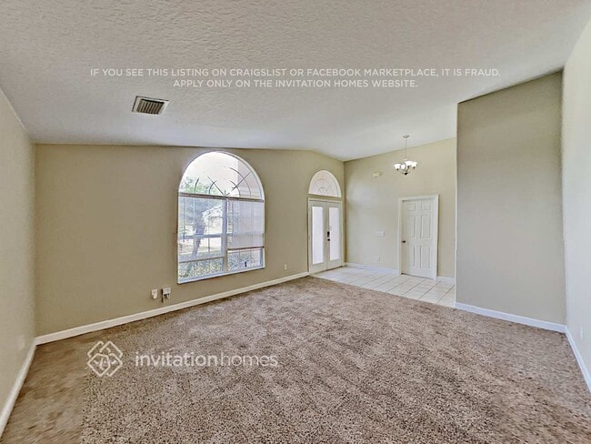 Building Photo - 3800 Bayshore Cir