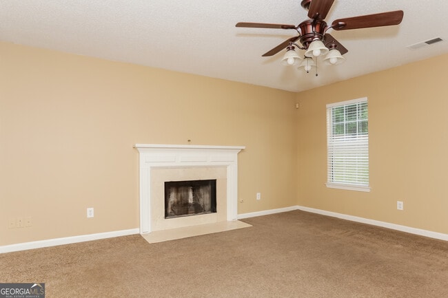 Building Photo - 4530 Talon Way