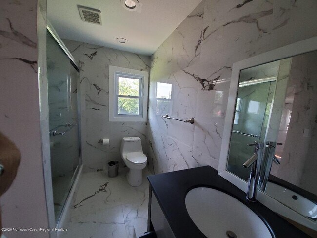 162 W Palmer Ave photo'
