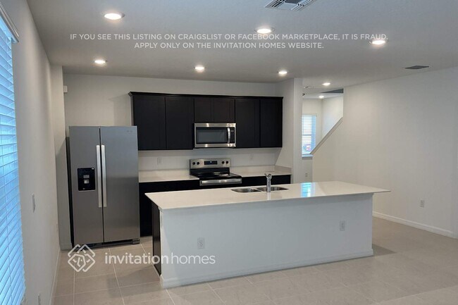 Building Photo - 5793 Sagebrush Aly