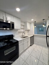 Building Photo - 9554 Ridge Blvd