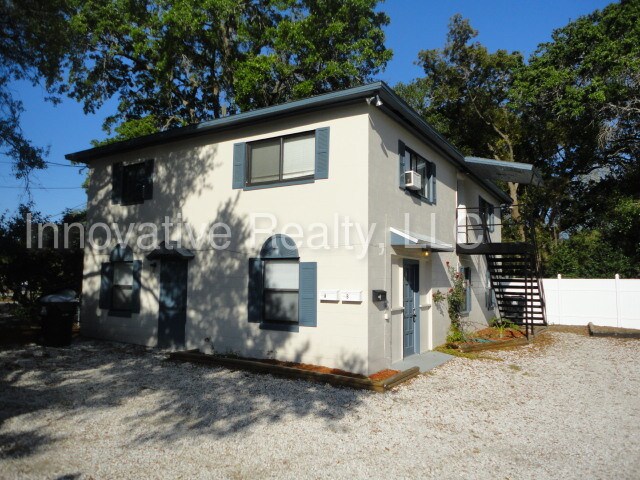 Primary Photo - 3705 Edgewater Dr