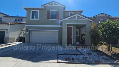 Building Photo - 1317 Essence Ln