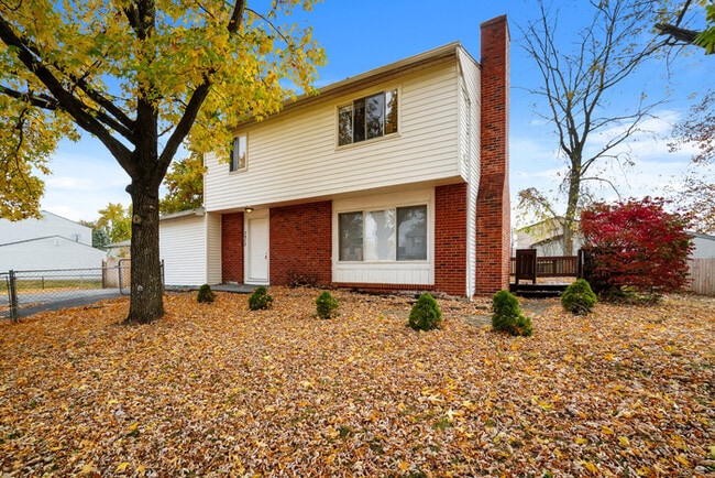 Building Photo - 3472 Green Meadows St