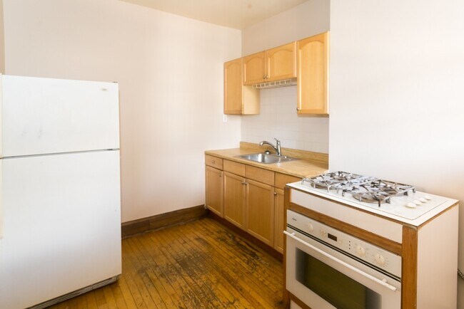 Foto del edificio - 5940 N Broadway