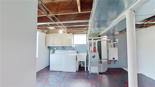 Building Photo - 1001 Fairview Dr