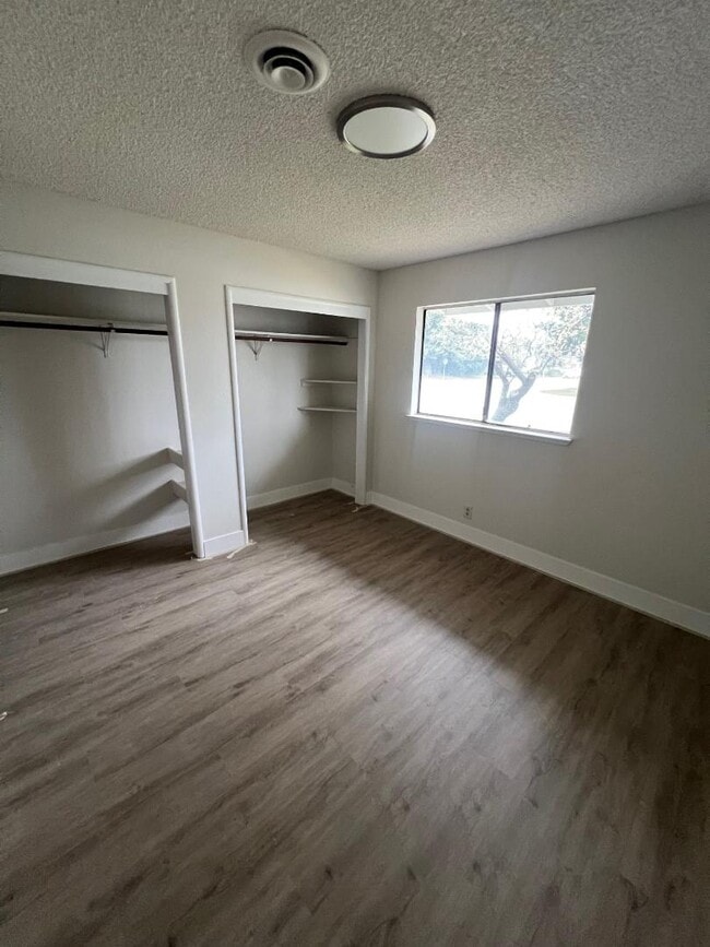 Foto del edificio - 1701 Gray Ave