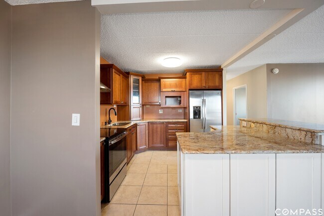 Foto del edificio - 9701 N Dee Rd
