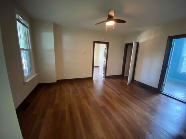 Building Photo - 106 Cherry St
