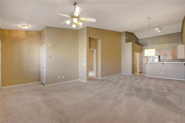 Foto del edificio - 7450 S Eastern Ave