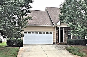 Building Photo - 121 Cameron Way Cir