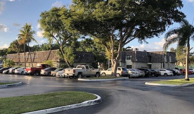 Foto del edificio - 3101 Oakland Shores Dr