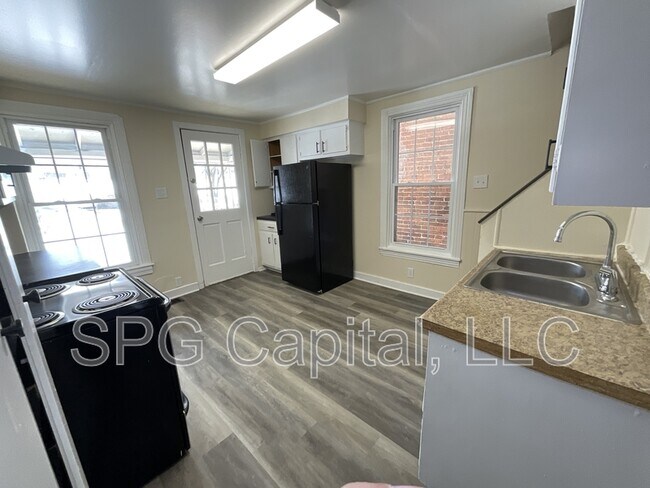 Foto del edificio - 544 Smith St