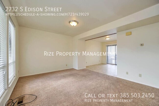 Building Photo - 2732 S Edison St