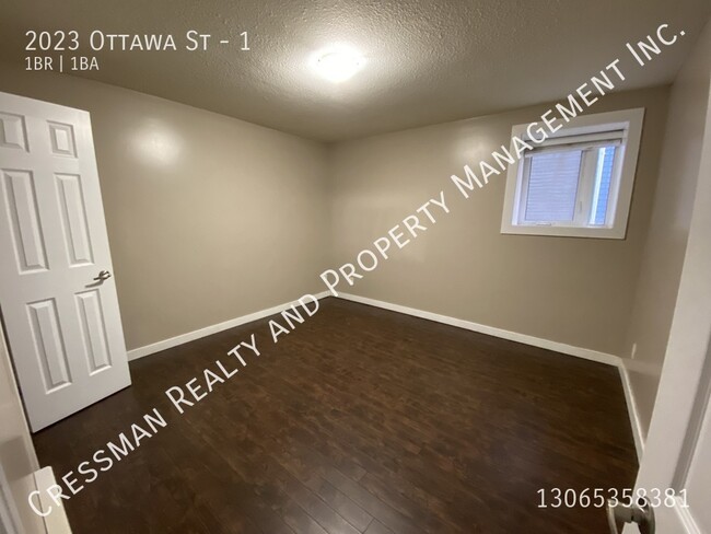 Photo du bâtiment - 1 Bedroom Apartment located Downtown Regina