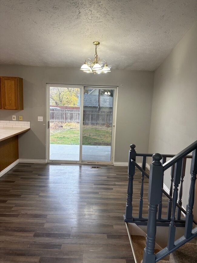 Foto del edificio - 1228 W Cleveland Ave