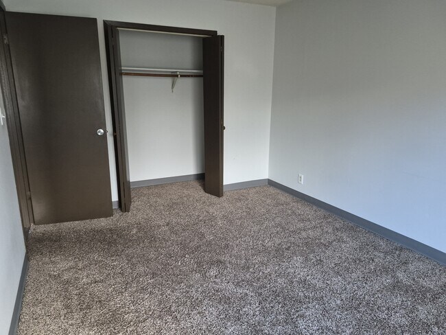 Foto del edificio - 1715 Edgewood Dr NW