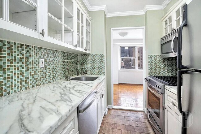 Foto del edificio - 155 E 34th St