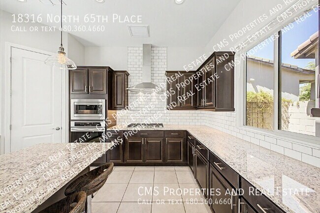 Foto del edificio - 18316 N 65th Pl