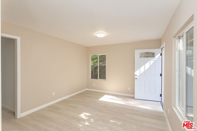 Building Photo - 7036 Yolanda Ave