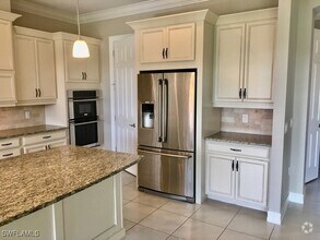 Building Photo - 1414 Mockingbird Dr