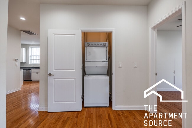 Foto del edificio - 1157 W Lunt Ave