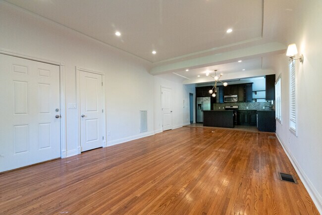 Foto del edificio - 8540 Alcott St