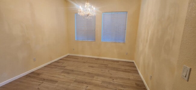 Foto del edificio - Large single story 4bd/3bath home in Elk Grove!!!