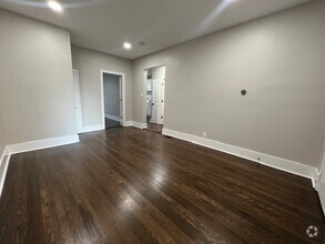 Building Photo - 2048 N California Ave
