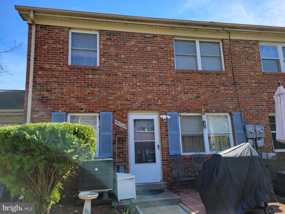 9711 Hagel Cir, Lorton, VA 22079 Townhome Rentals in Lorton VA