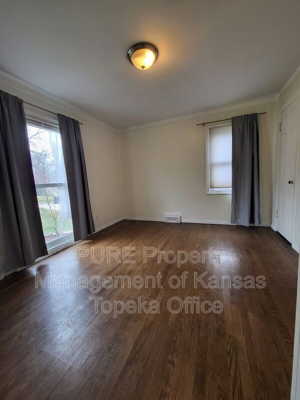 Building Photo - 6300 W 80th Terrace