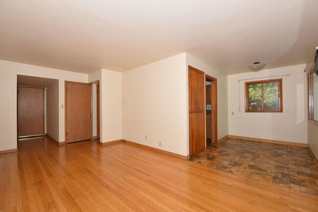 Foto del edificio - 716 W Rock Pl