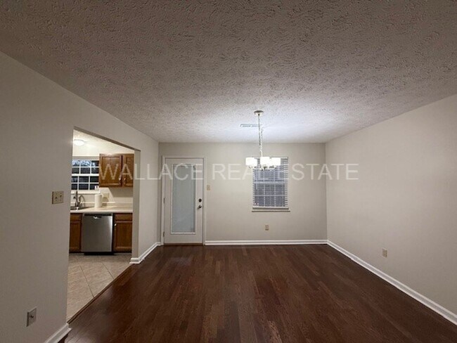 Building Photo - LOVELY 3 BEDROOM, 2.5 BATHROOM HOME IN ROCKY HILL AREA!!