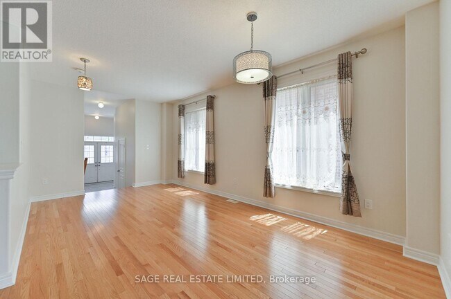 Building Photo - 103 Port Arthur Cres