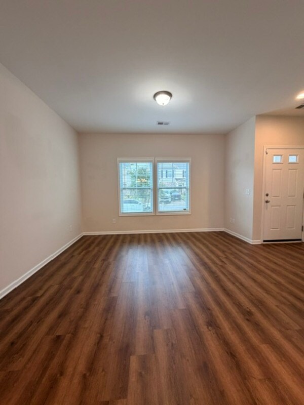Foto del edificio - 1192 Deep Creek Rd