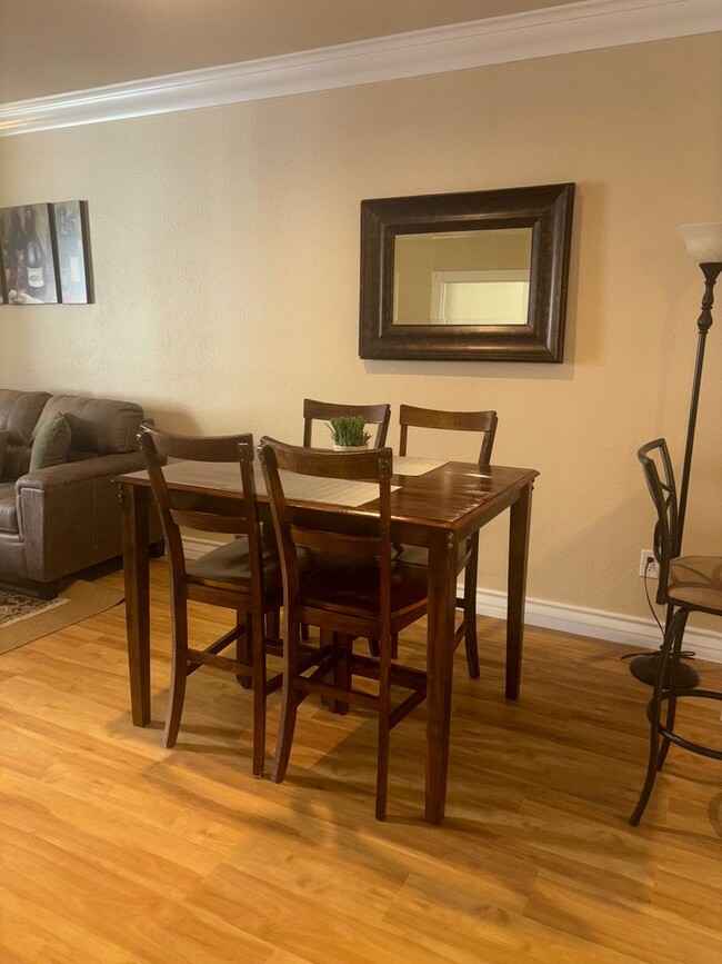 Foto del edificio - Meridian Luxury 2 Bed | 2 Bath Condo-Fully...