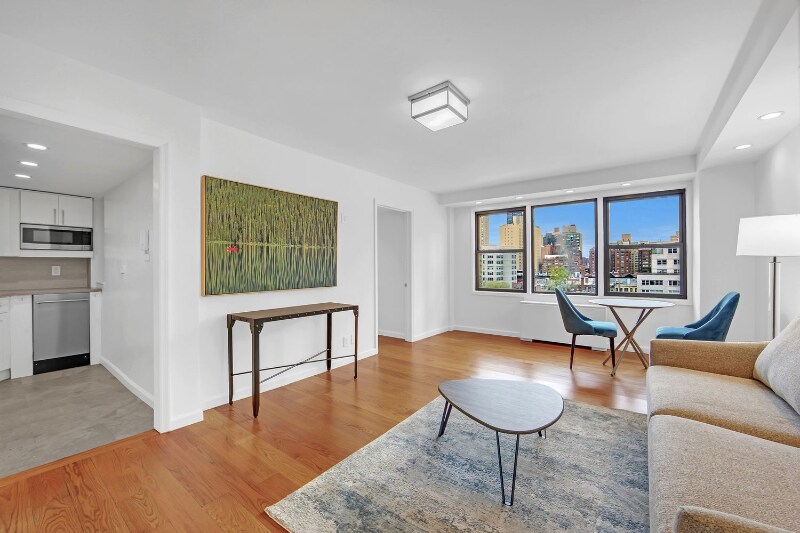 Foto principal - 520 E 81st St