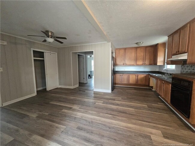 Building Photo - 1606 Gilmore St