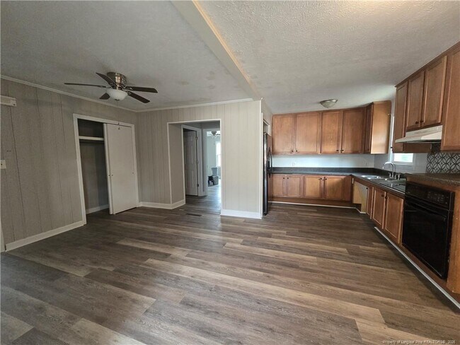 Foto del edificio - 1606 Gilmore St