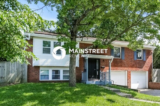 Foto del edificio - 4 Bedroom Pet-Friendly Home in Columbus, OH with Main Street Renewal