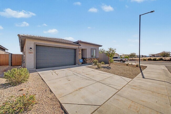 Building Photo - 25291 W Hidalgo Ave
