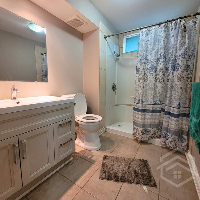 Photo du bâtiment - 1-Bedroom Basement Apartment in Tillsonburg!!
